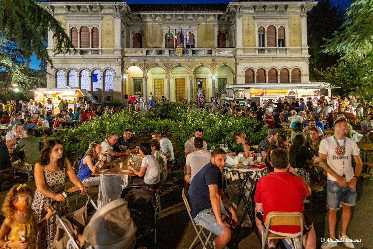 Birre artigianali e street food: da stasera Birre vive in Villa Gianetti