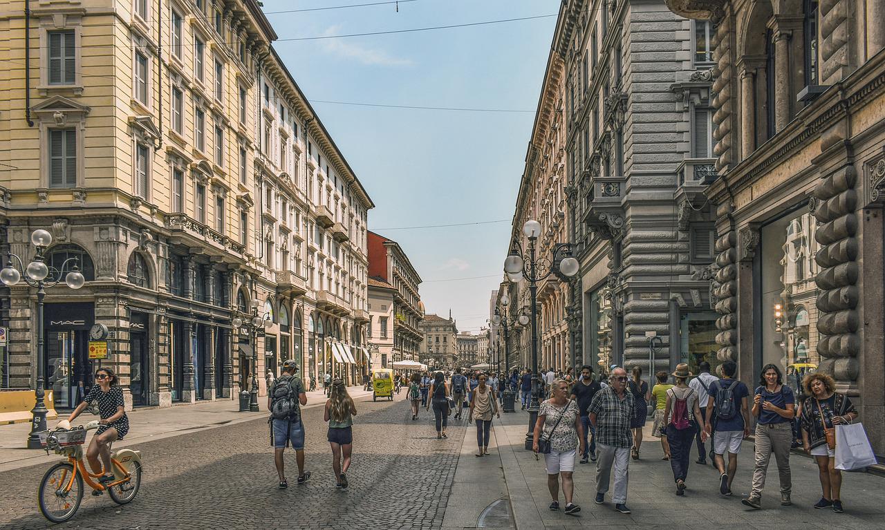 Riparazione serrande Milano: perché il fai da te è sconsigliato (e rischioso)