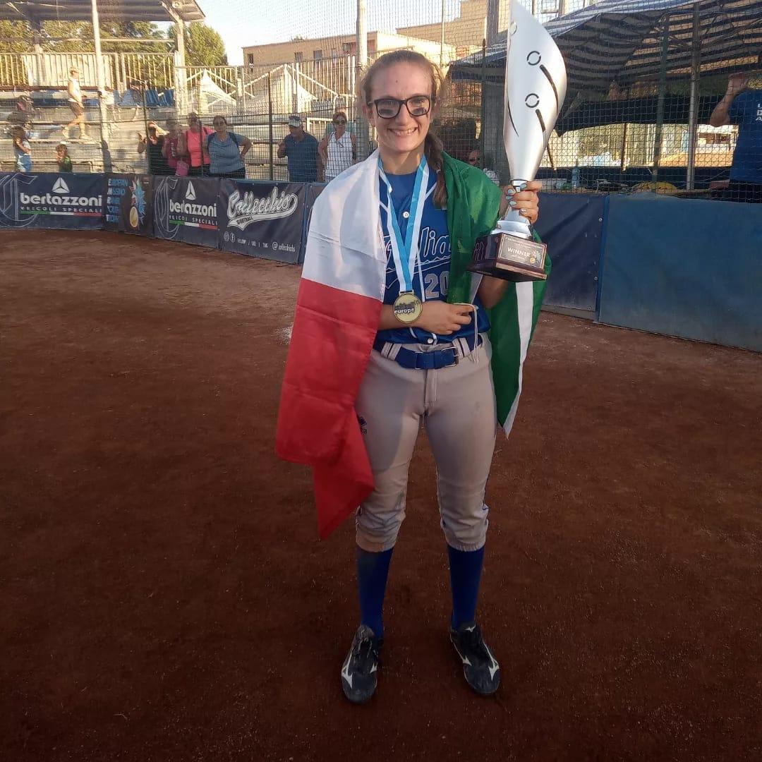 Softball, la gerenzanese Sofia di Fonzo vince il trofeo Massimo Romeo