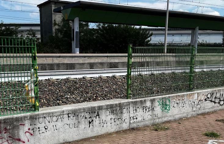 recinzione-mancante-ferrovia-caronno-pertusella