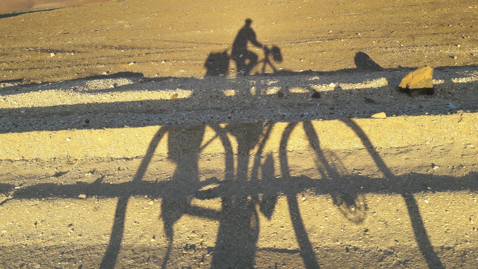 L’impresa: Namibia in bici, il saronnese Carlo Motta a Ai-ais