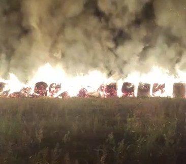Incendio balle di fieno: vigili del fuoco al lavoro