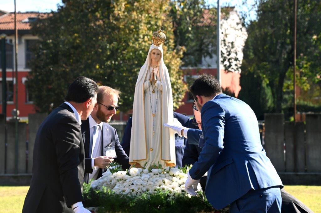 Ieri a Saronno: è arrivata la Madonna di Fatima.  Oggi raduno degli Alpini. Casa comunità, bisogna attendere. Ergastolo confermato a Cazzaniga