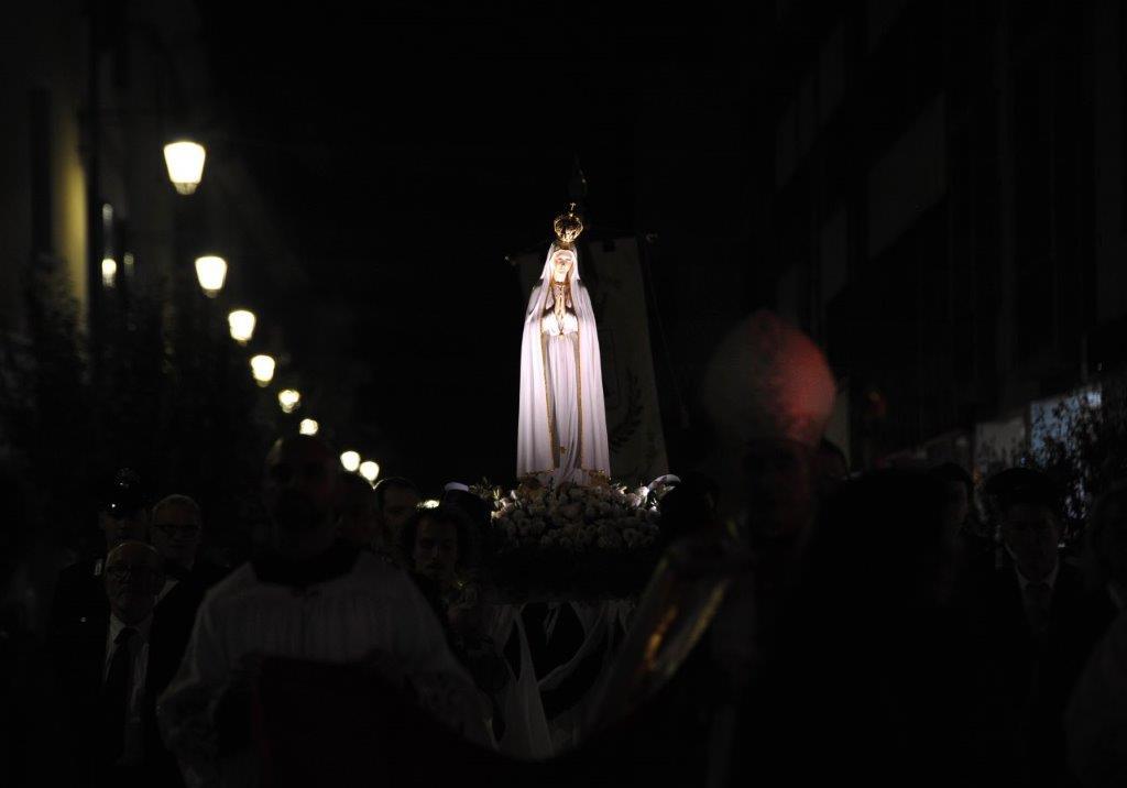 20221009 statua madonna di fatima processione saronno (15)