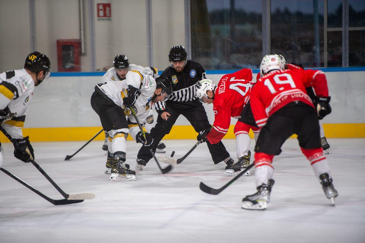 Hockey, i Mastini del Varese sconfitti dagli Icebears Dobbiaco all’esordio