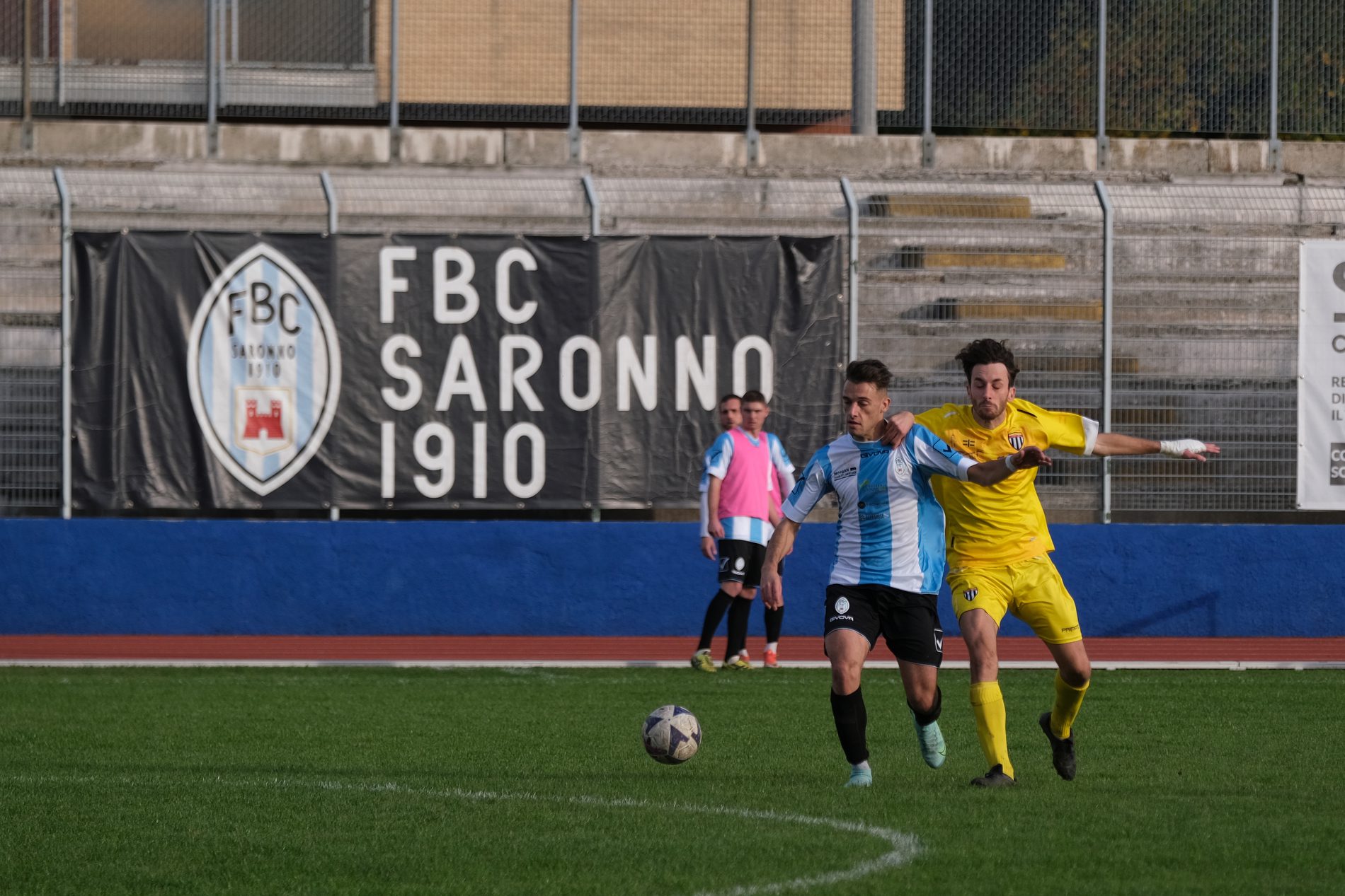 Calcio, maltempo in arrivo: Fbc Saronno anticipa sabato l’amichevole
