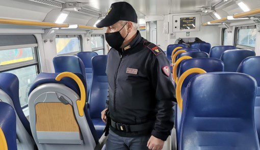Violenza sessuale sul treno a Venegono: la vittima ricostruisce i fatti e riconosce uno degli aggressori