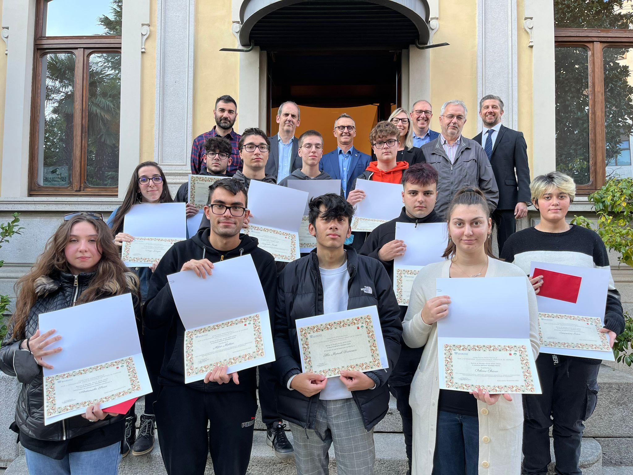 Premiata l’industria grafica a Saronno, Venegono (e nel Varesotto): borse di studio per i giovani