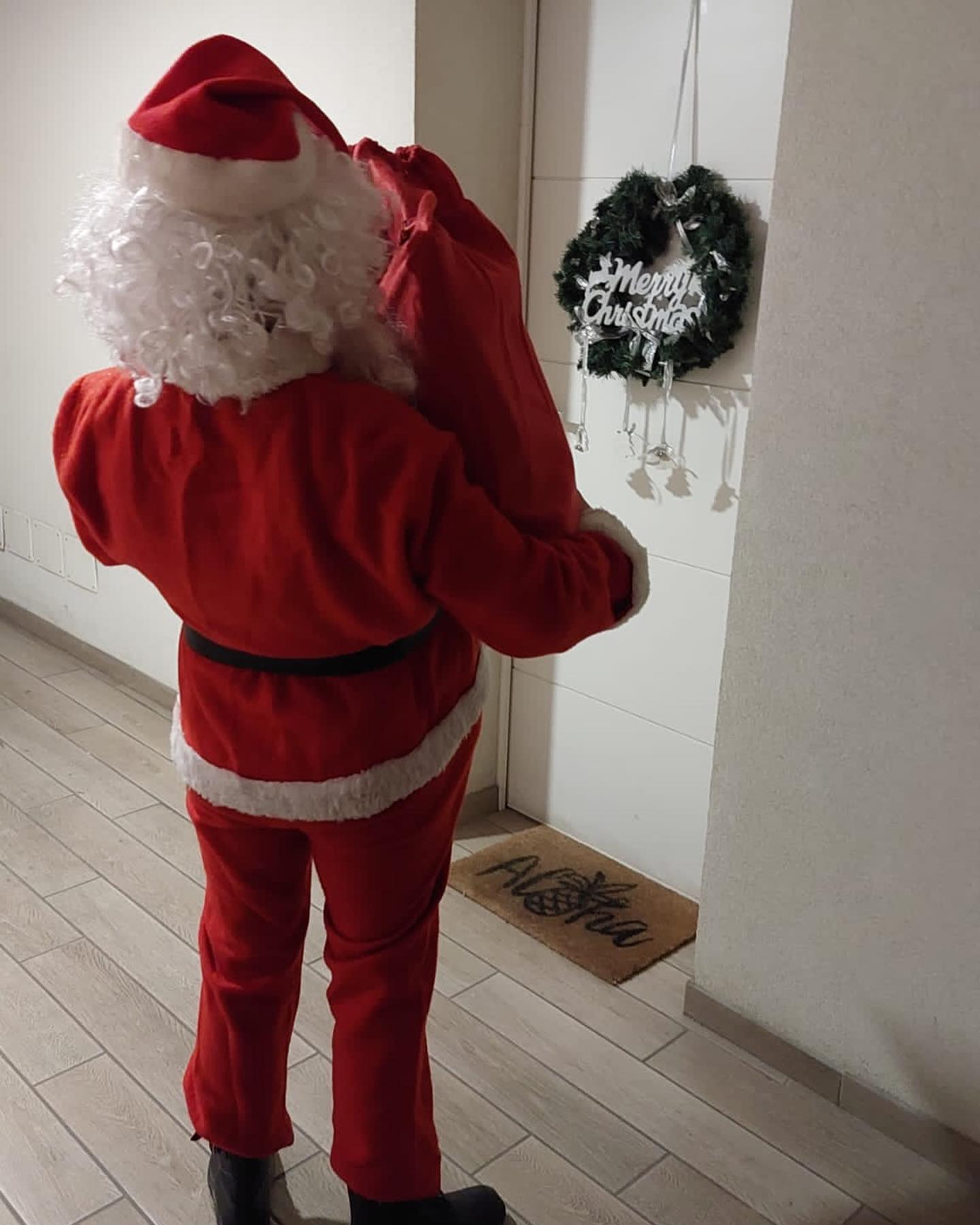 Babbo Natale arriva nelle case di Lomazzo: l’iniziativa di Croce Rossa
