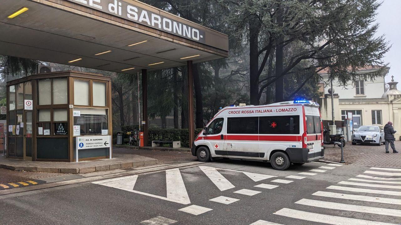 Saronno, infortunio in monopattino: ambulanza in piazza Repubblica
