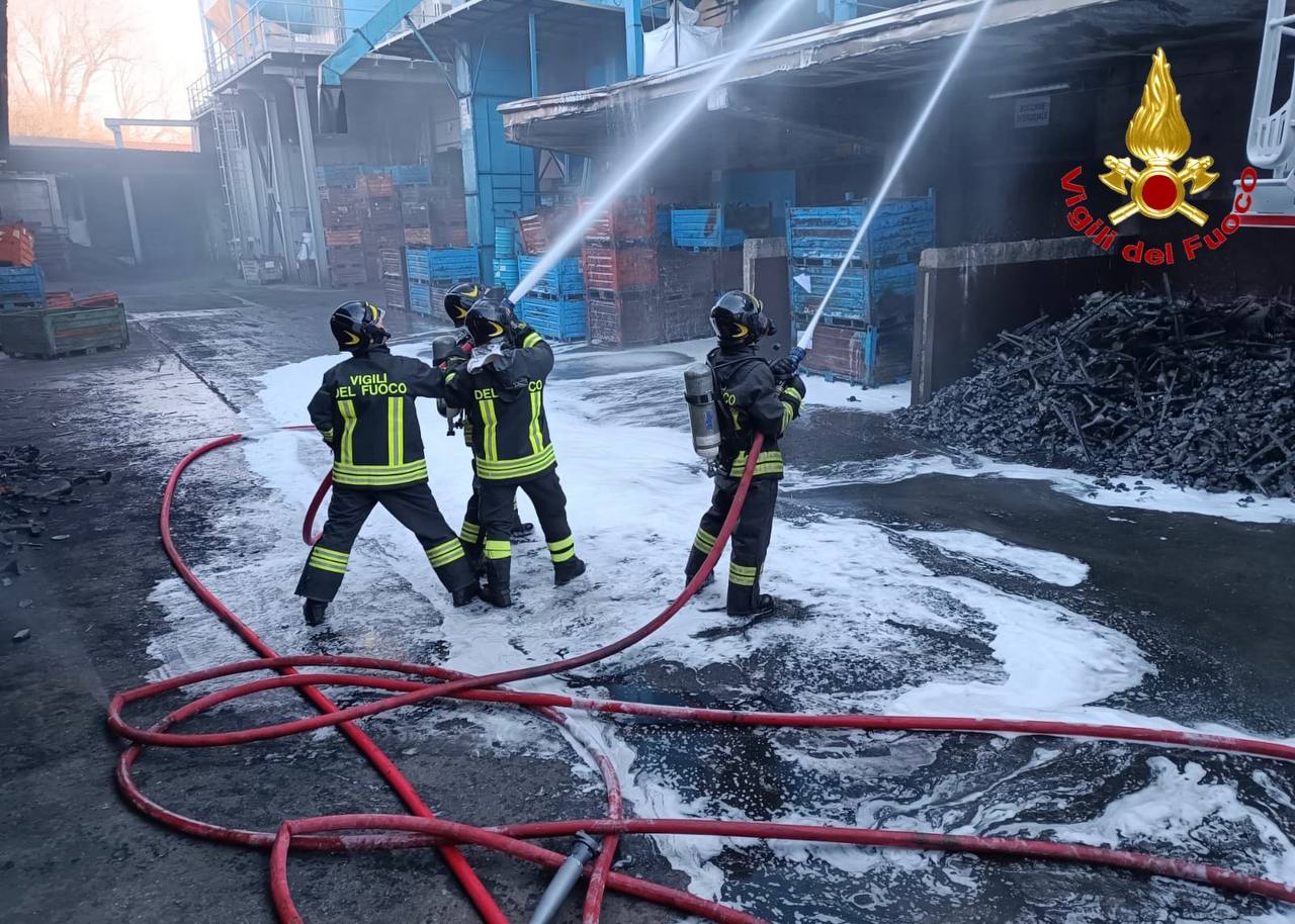 A Varese incendio di un trasfomatore in fonderia