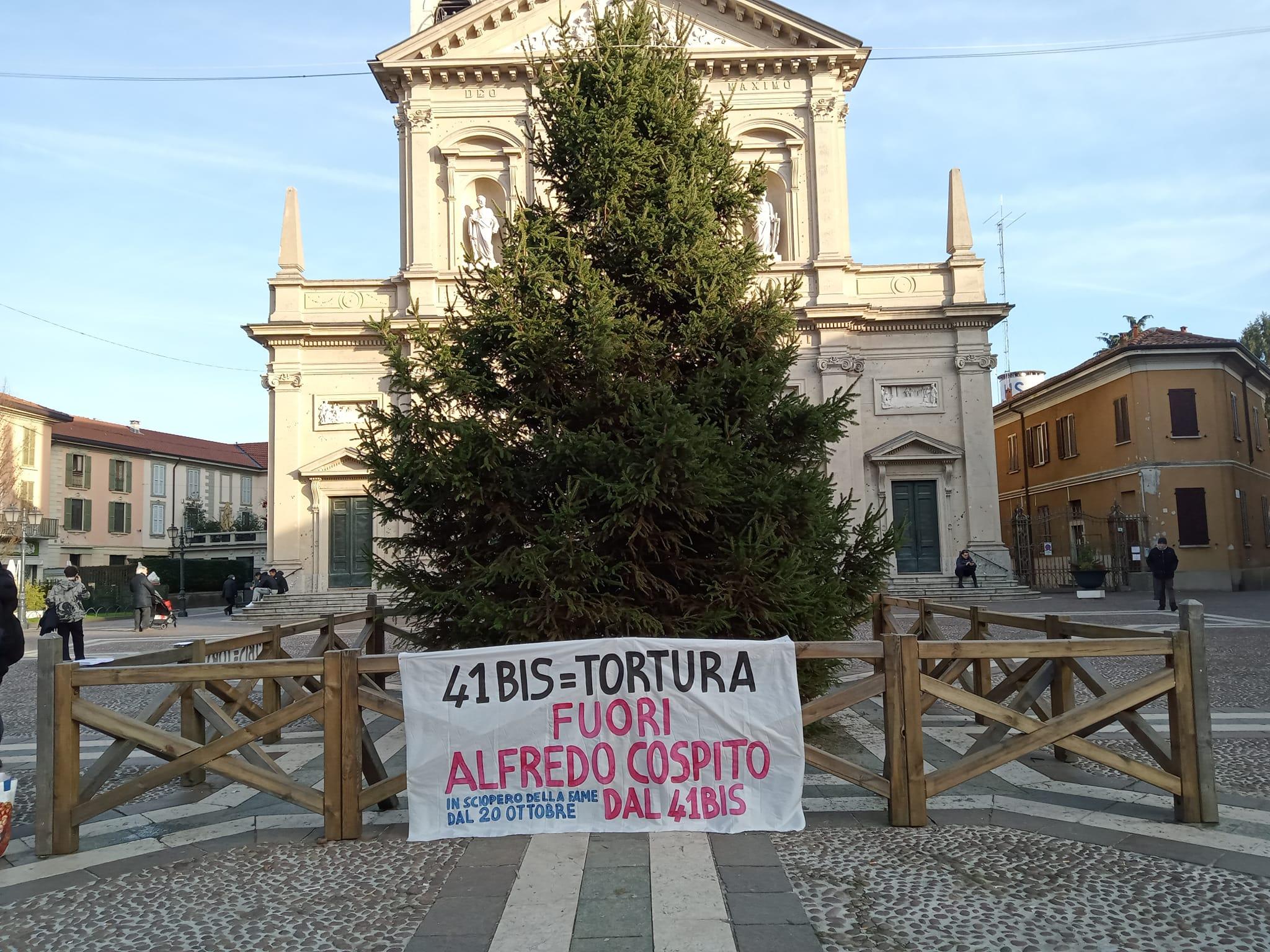 Saronno, presidio anarchico sotto l’albero di Natale contro il 41 bis ad Alfredo