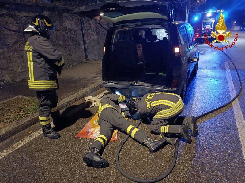 Varese, perdita gpl da un’auto dopo tamponamento: arrivano i vigili del fuoco