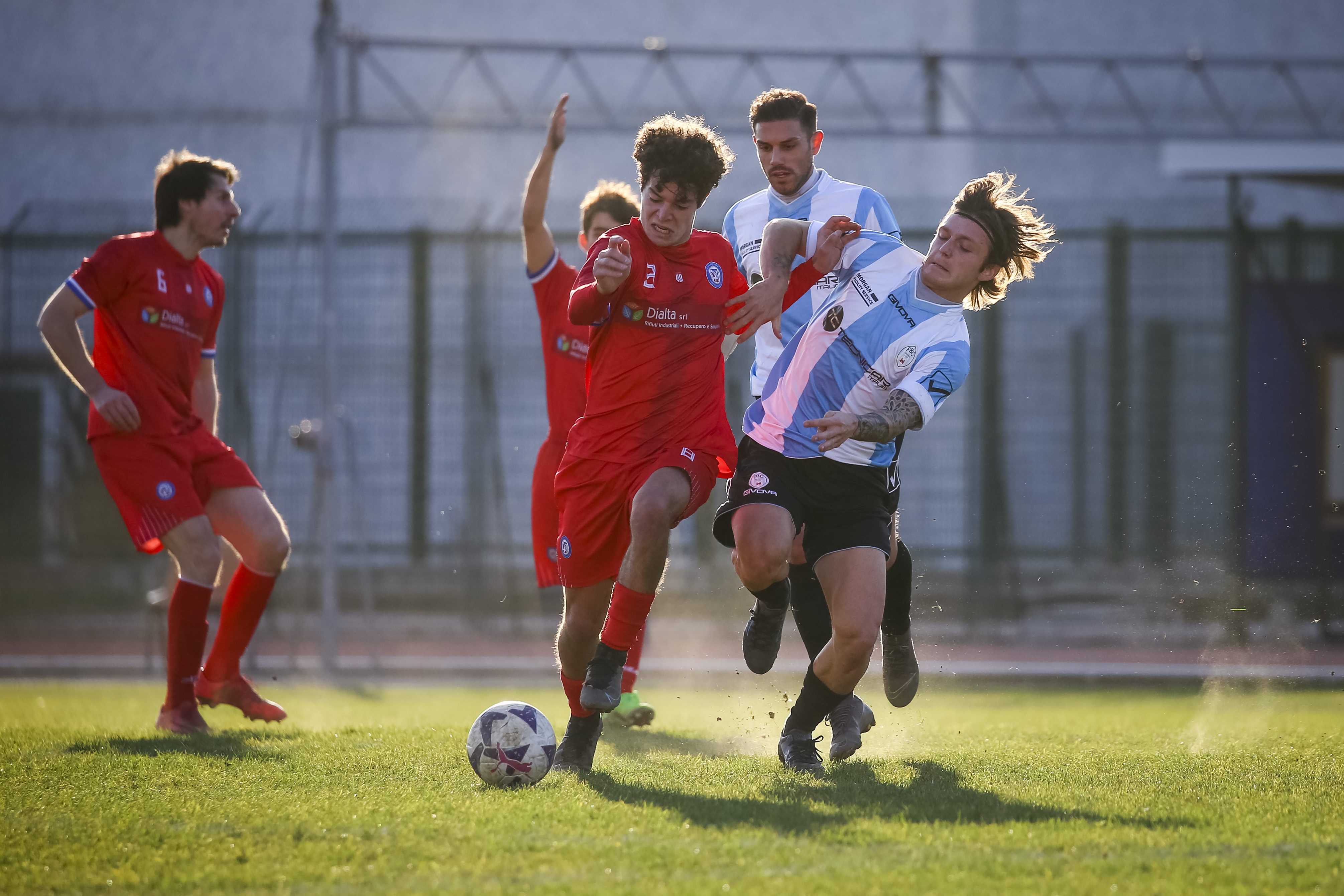 Calcio Promozione, reti bianche nel match tra Lomazzo e Castello