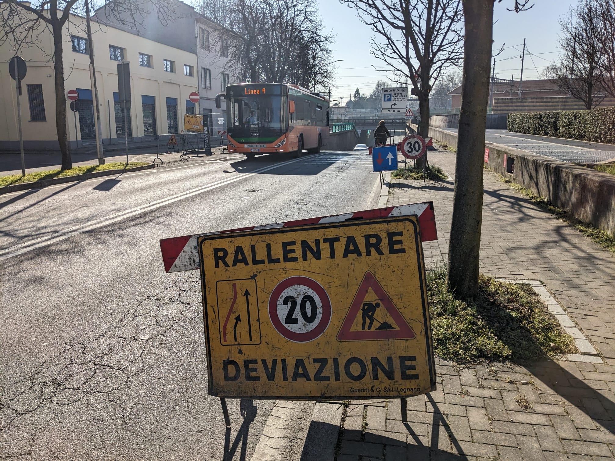Via Milano con sottopasso più sicuro. Ma per qualche giorno il traffico potrebbe diventar caotico