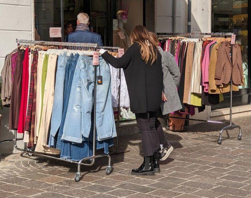 Sbarazzo nel Saronnese: week-end di shopping scontatissimo tra Caronno, Gerenzano, Origgio, Uboldo e Cislago