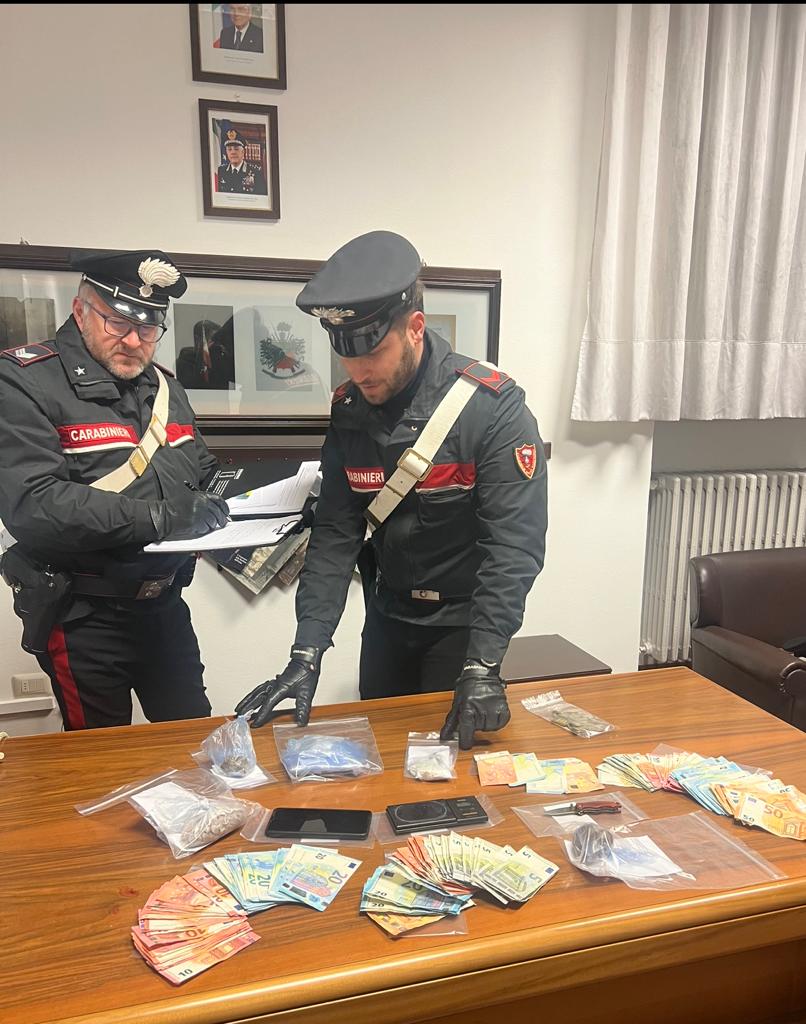 droga sequestrata caronno carabinieri