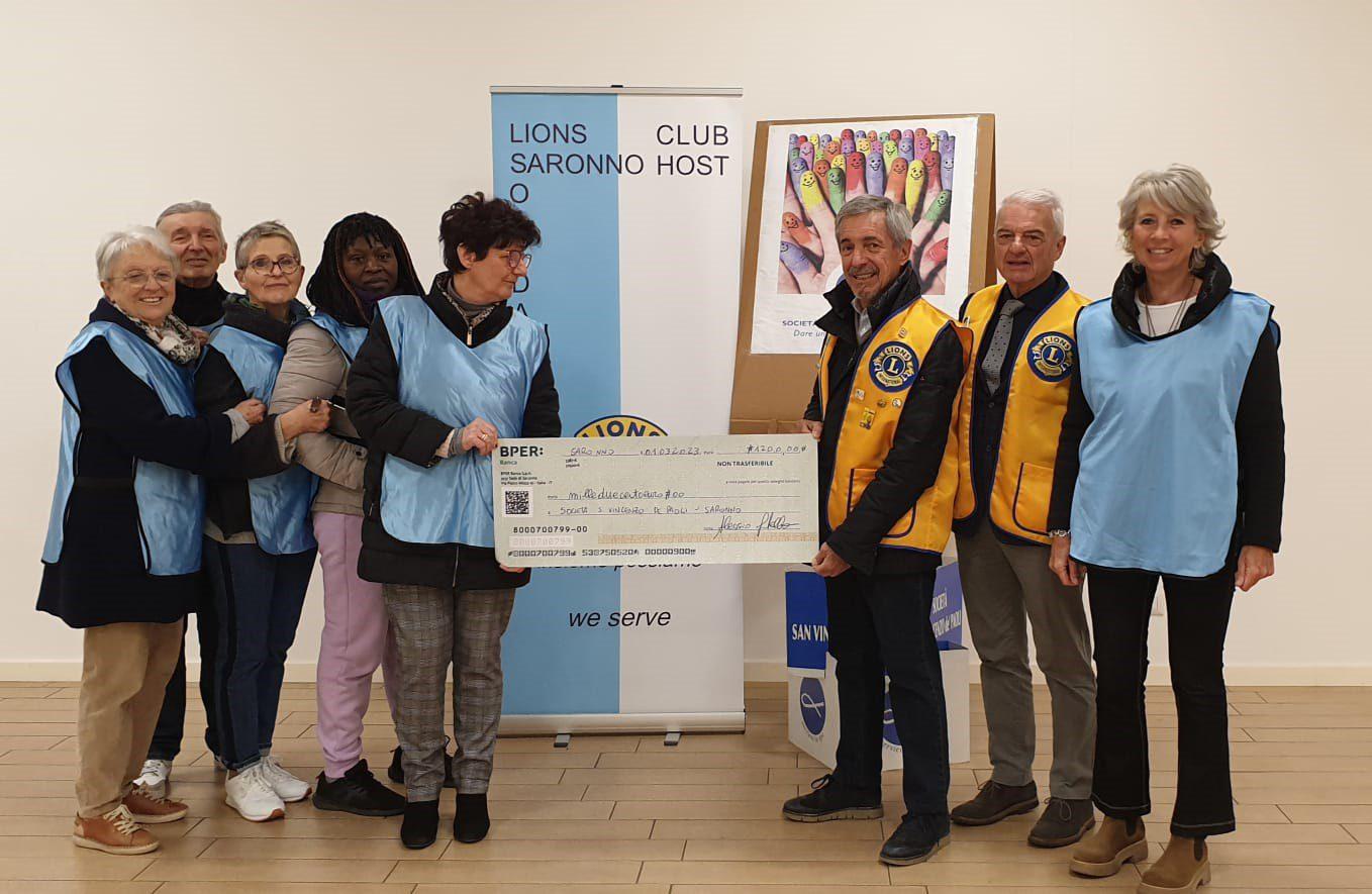 Lions Club Saronno Host Solidalia al fianco di San Vincenzo, donati 1200 euro