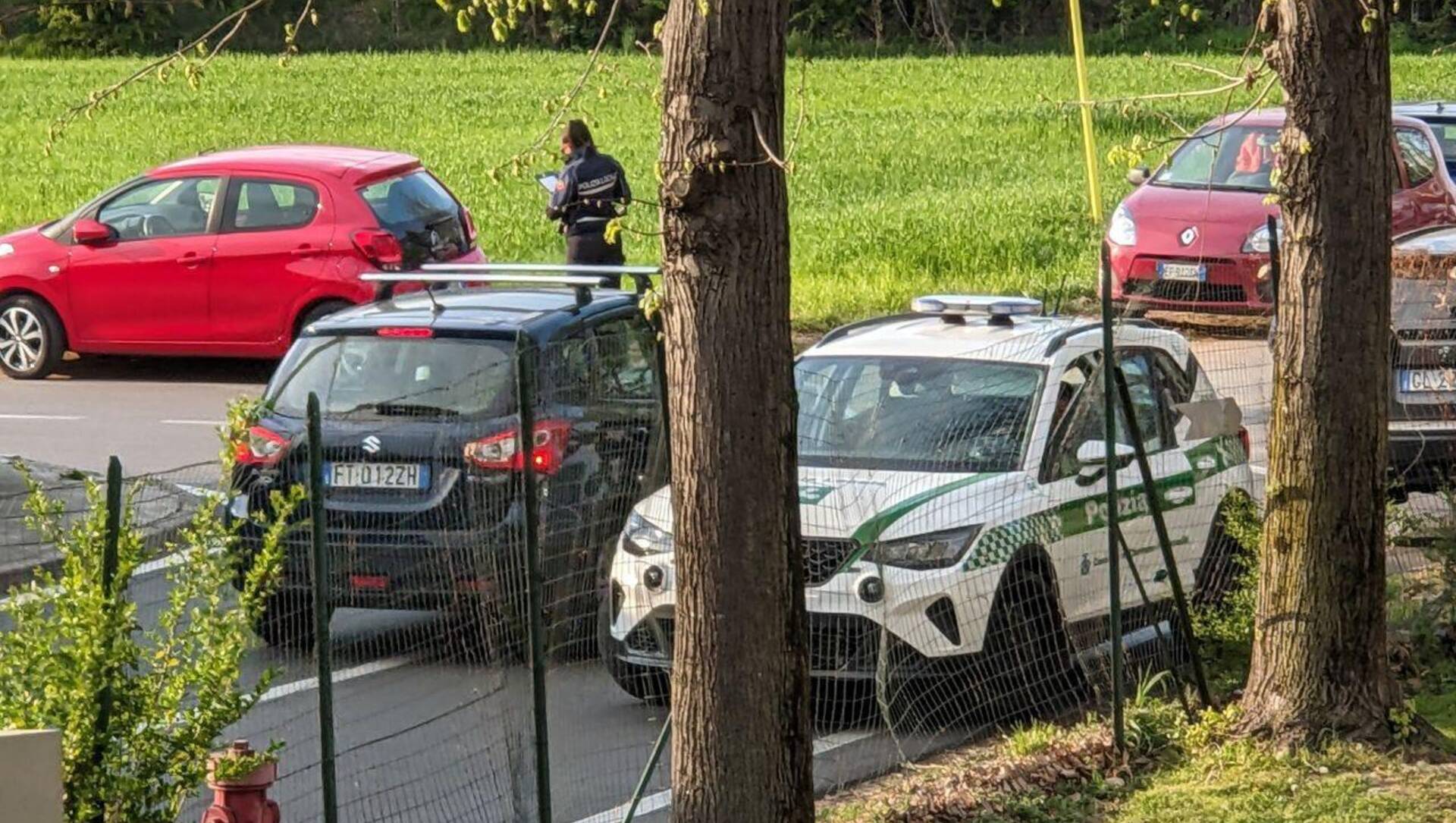 Ieri a Saronno: auto ribaltate in Pedemontana. Due incidenti al crossodromo. Steso dall’alcol a Pasqua. Multe ai tifosi. Veglia e rissa pasquale in città