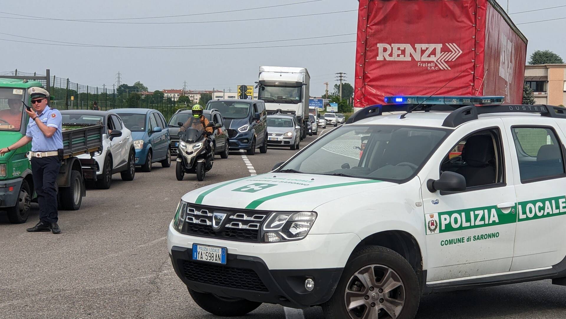 Saronno, incidente sulla Saronno-Monza e cantiere in via Miola: traffico ancora bloccato