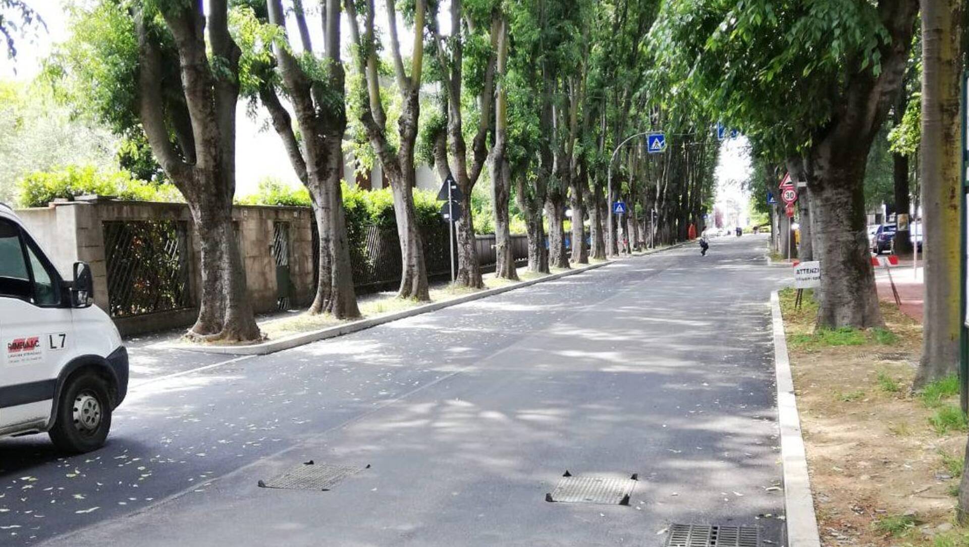 Saronno, finita l’asfaltatura in via Roma: oggi riaperto completamente al traffico il tratto via Biffi/via Miola