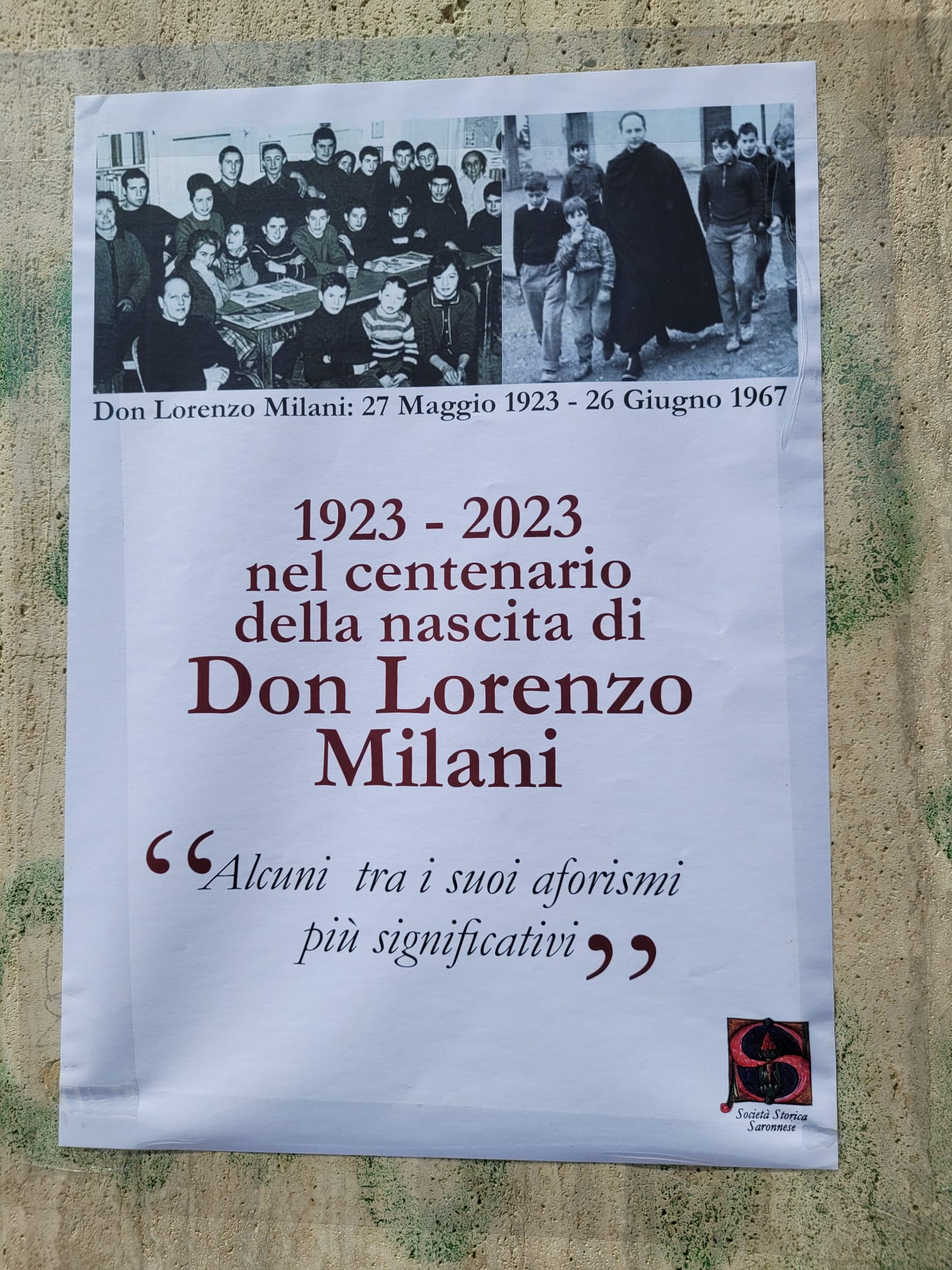 Saronno celebra don Milani: gli aforismi appesi ai muri della città