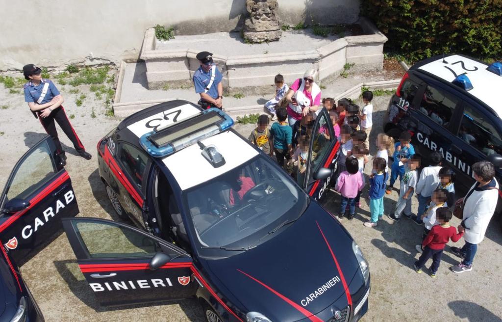 Cesano Maderno: i carabinieri incontrano i giovani studenti