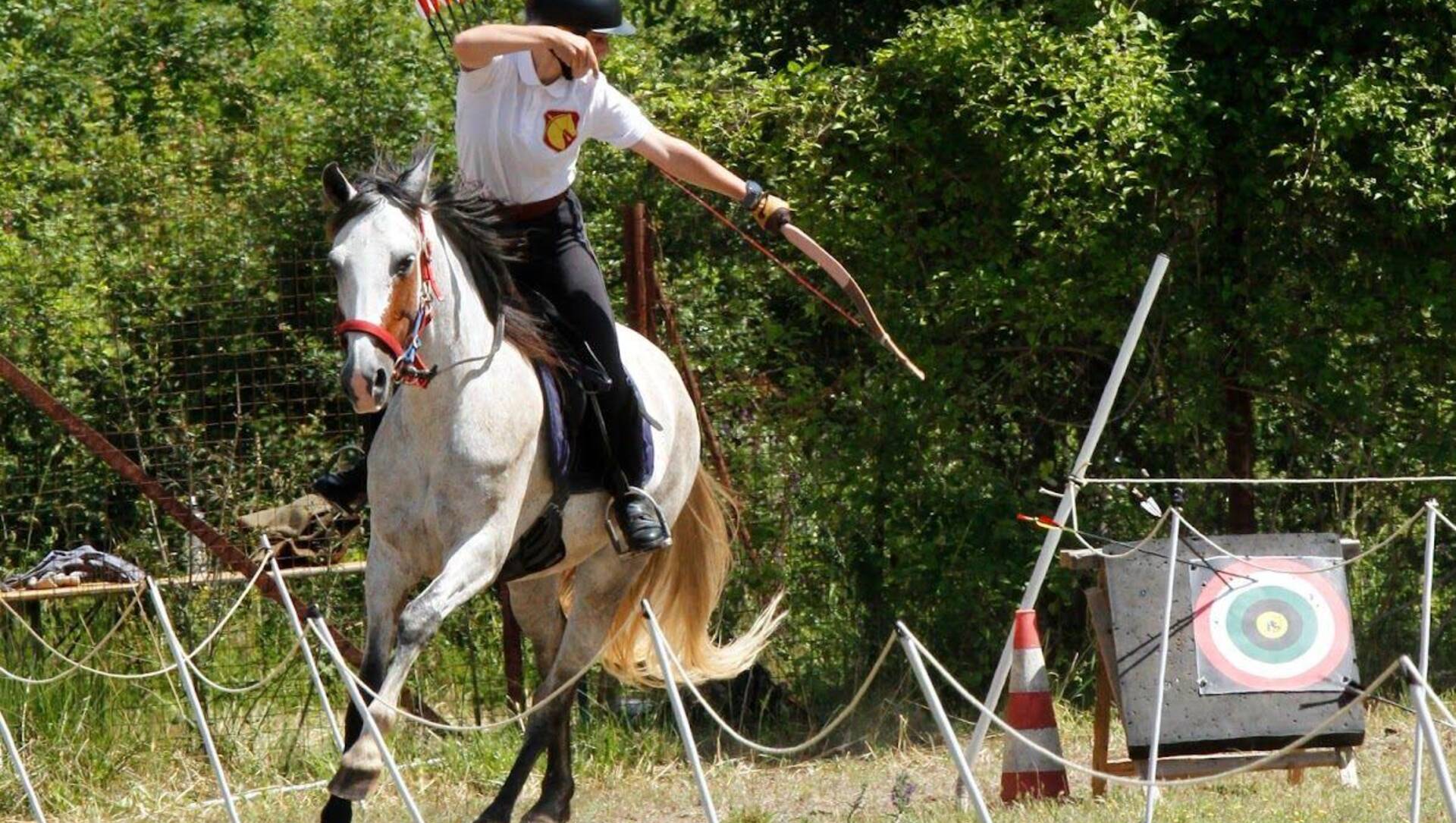 Horse archery, ottimi risultati per la saronnese Silvia Fagioli nella competizione internazionale a Rocca Sinibalda