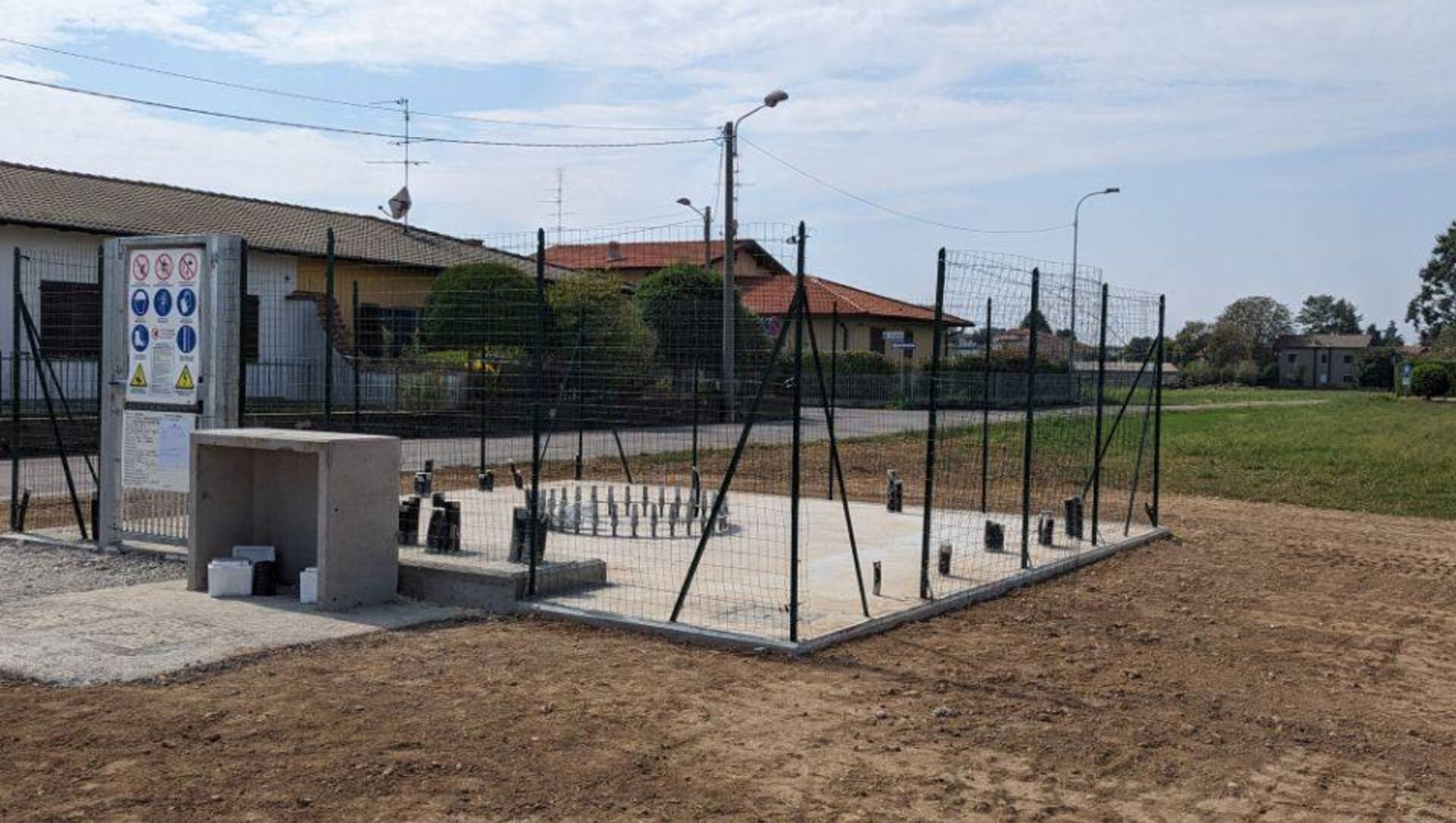 Saronno, nuova stazione radio base (antenna telefonia) al confine con Ceriano: l’iter, l’intervento e la normativa