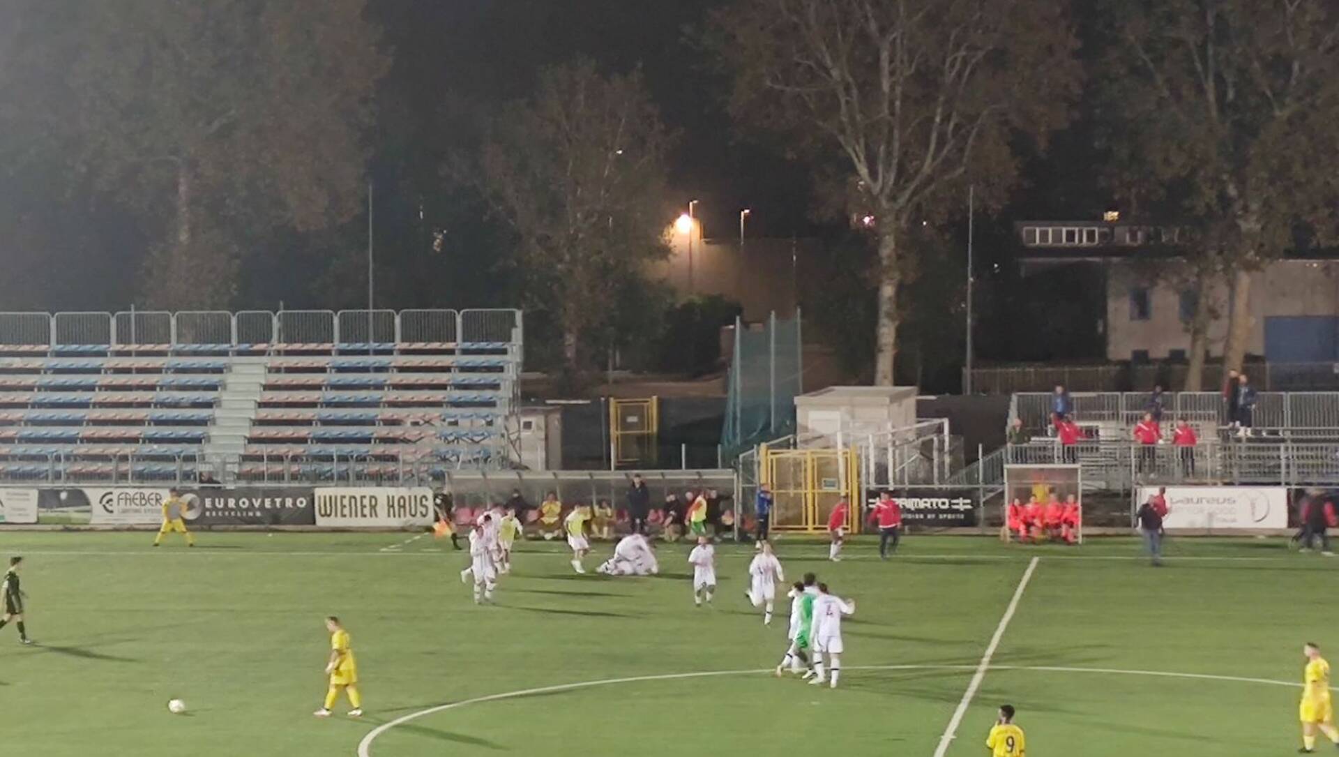 Calcio Eccellenza, pari teso e spettacolare nel derby tra Caronnese e Ardor Lazzate