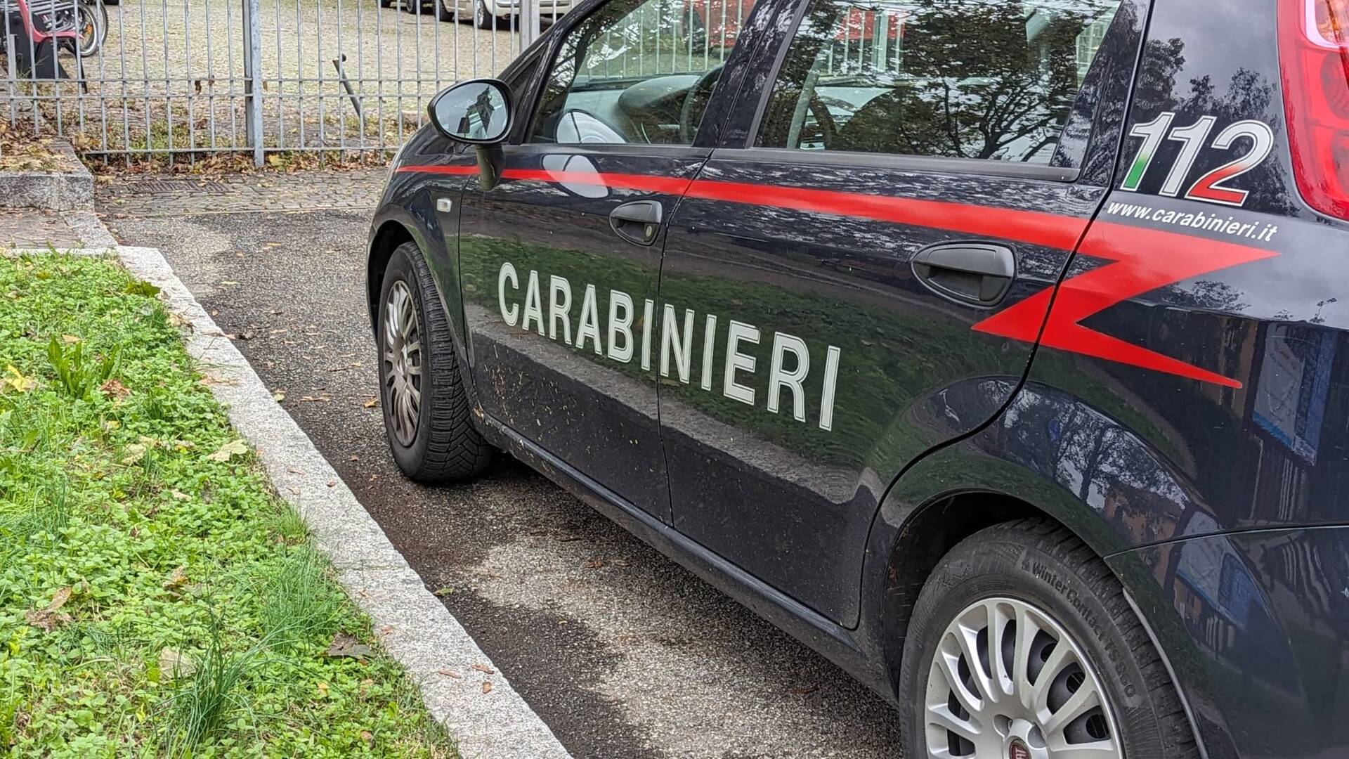 Comasco, raffica di controlli dei carabinieri: smantellati bivacchi della droga