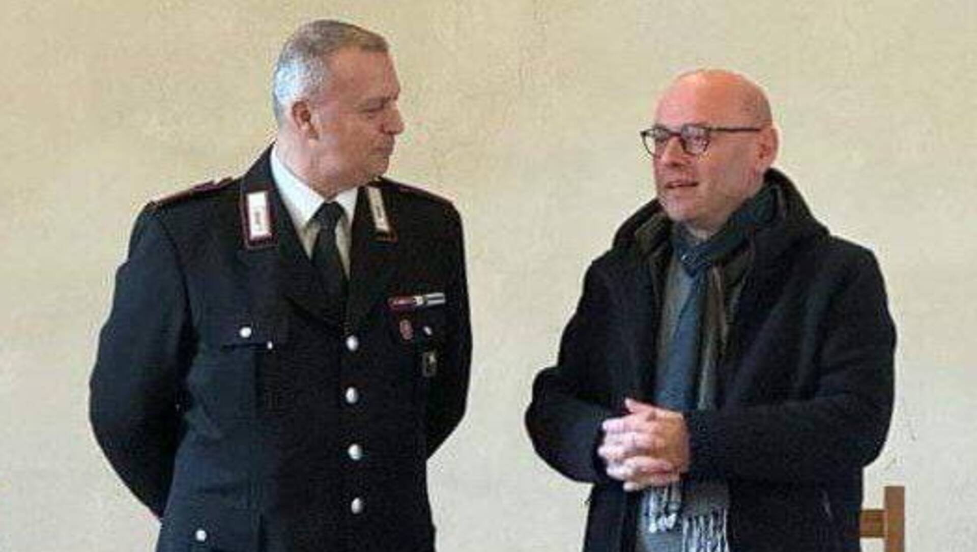 Cesano Maderno: il saluto del sindaco Bocca al brigadiere che va in pensione