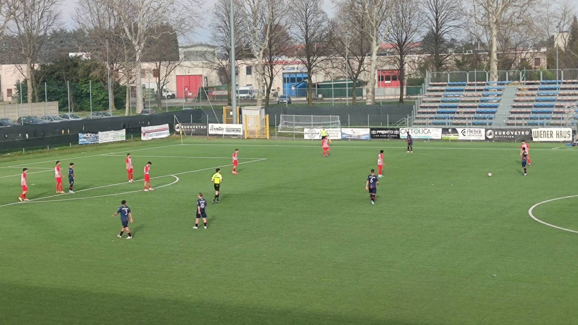 Calcio Eccellenza, la Caronnese mette ko l’Accademia Pavese e si riavvicina alla zona play-off
