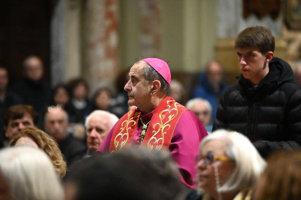 Via Crucis arcivescovo Delpini (foto Edio Bison)