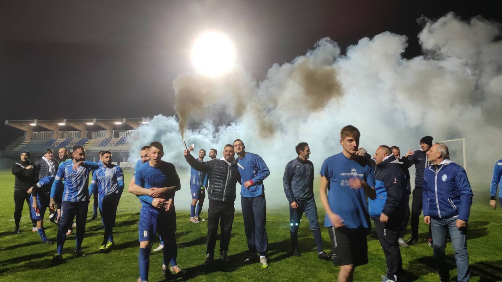 Calcio: la festa della Gerenzanese che torna dopo sette anni in Prima categoria