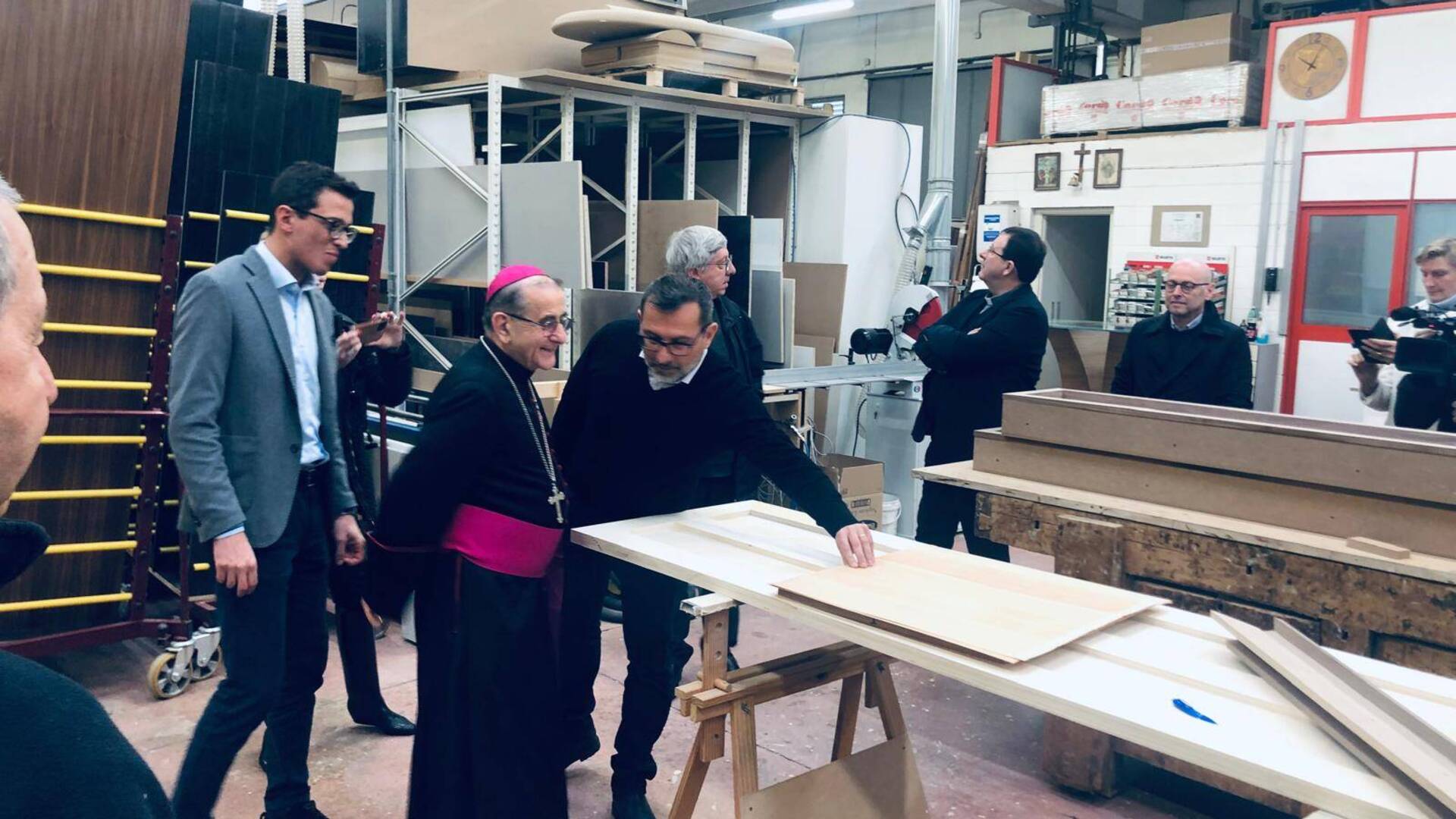 L’arcivescovo Delpini in visita alla Figini di Cesano Maderno