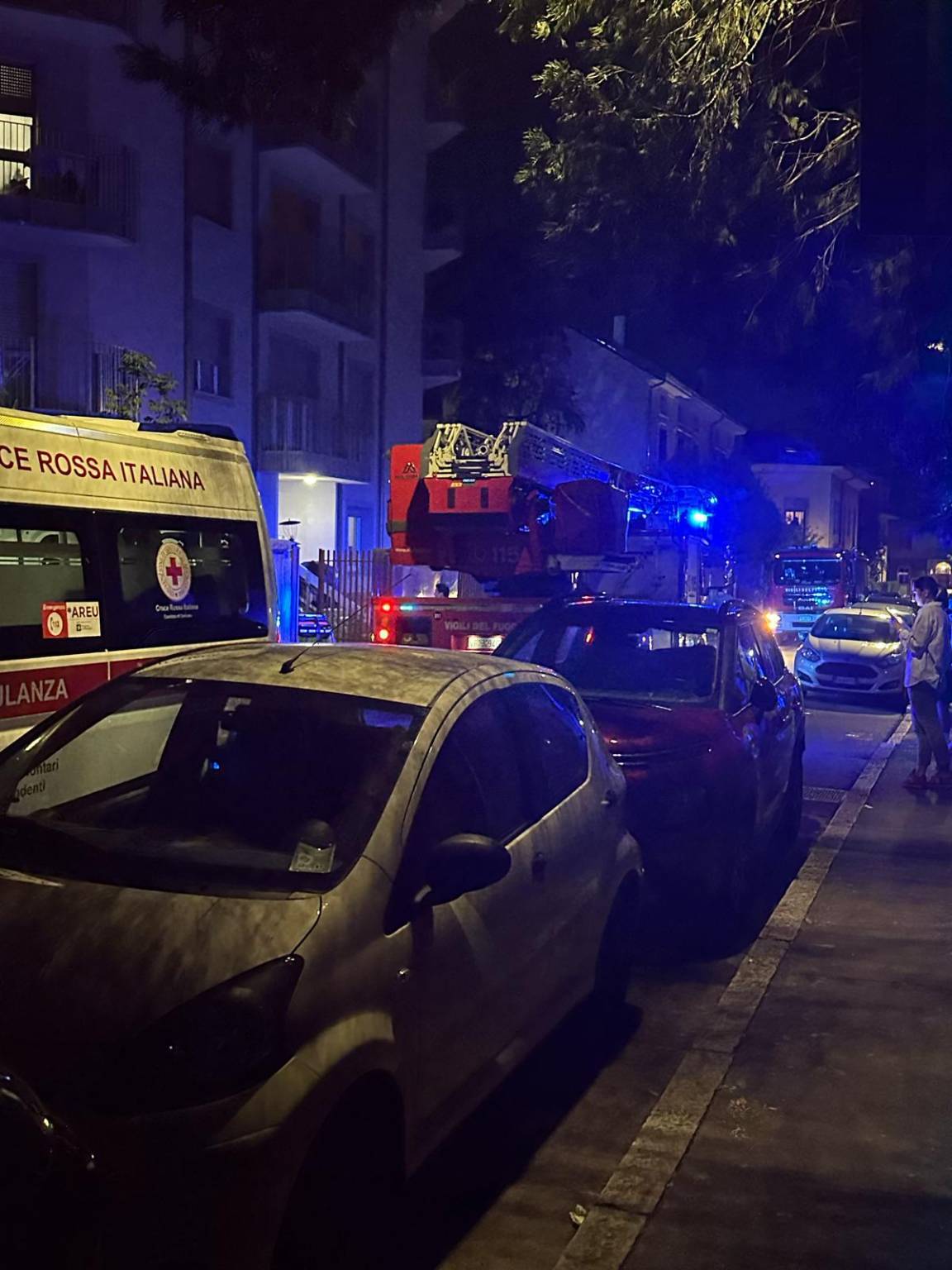 vigili del fuoco, ambulanza via Stampa Soncino