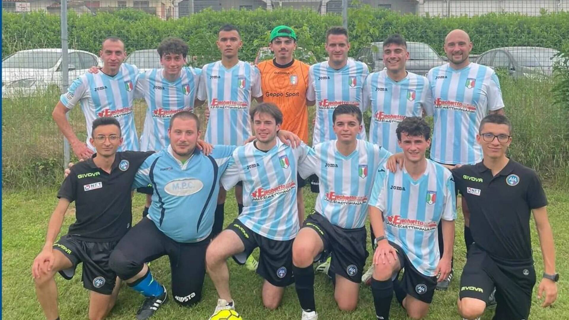 Calcio, gli arbitri di Saronno diventano calciatori al torneo di Busto Arsizio